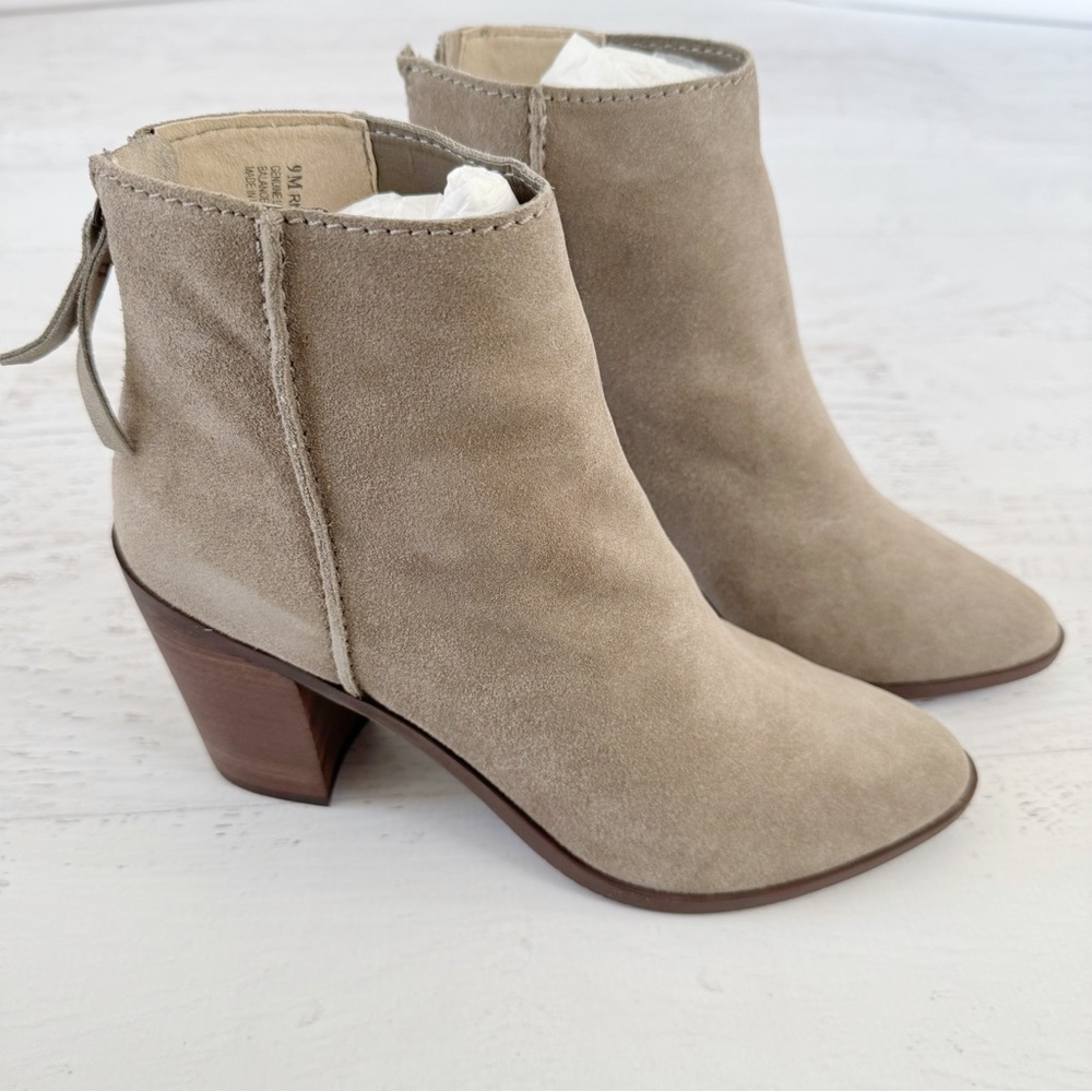 NWT Nordstrom BP Gray Suede Boots Size 9